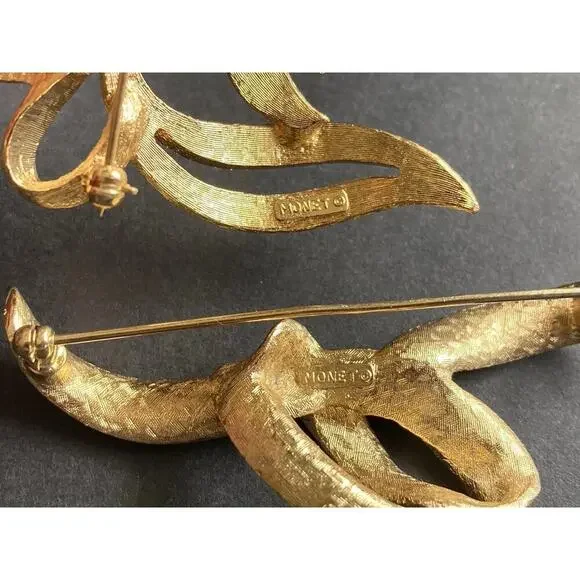 Bundle of Estate Brooches Gold Tone Monet West Germany Stones Filigree Vintage - Picture 7 of 16